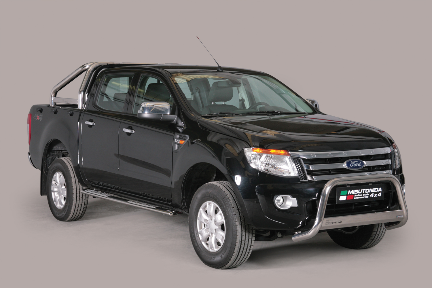 TUBES MARCHE PIEDS OVALE INOX FORD RANGER 2012/2022 / 2023+ DOUBLE CABINE