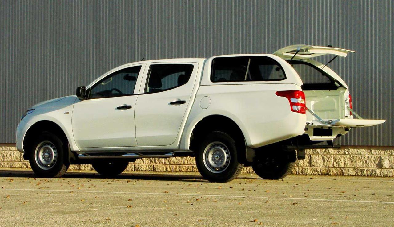 HARD TOP FB MITSUBISHI L200 2016+ DOUBLE CAB AVEC VITRES LATERALES COULISSANTES - NON PEINT 