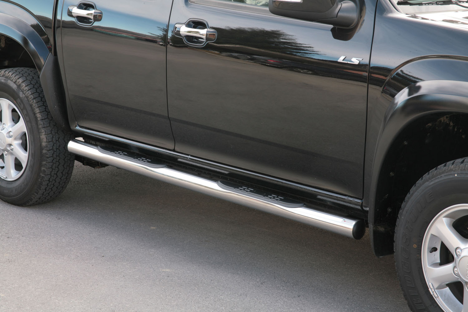 TUBES MARCHE PIEDS INOX Ø 76 ISUZU DMAX 2007/2011 (DOUBLE & SPACE CAB)