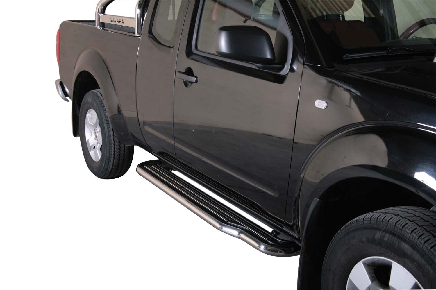 MARCHE-PIEDS INOX Ø50 NISSAN NAVARA 2005+ KING CAB