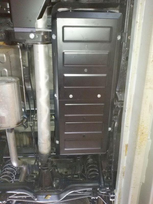 PROTÈGE RESERVOIR NISSAN NP300 2016+ ACIER 3MM