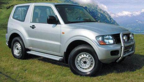 MARCHE PIEDS ALU S50 MITSUBISHI PAJERO 2000/2007 DID 3 PORTES