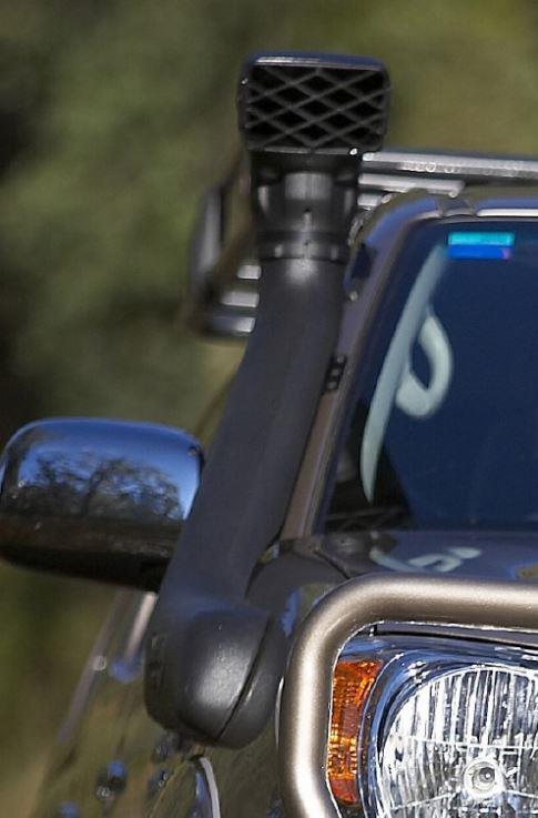 SAFARY SNORKEL TOYOTA HILUX 2016/2019 (2.8L/ av élarg. d'ailes)