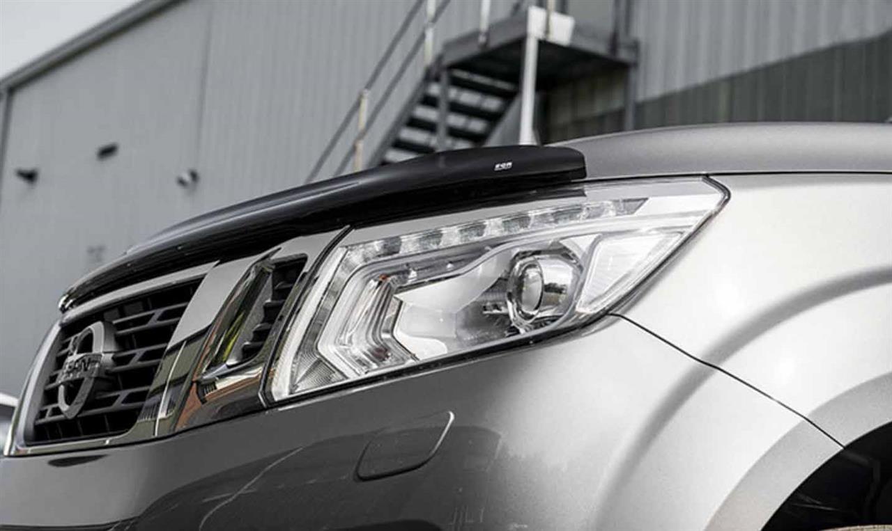 SUPER GUARD NISSAN NP300 2016+ (DEFLECTEUR DE CAPOT TEINTE)