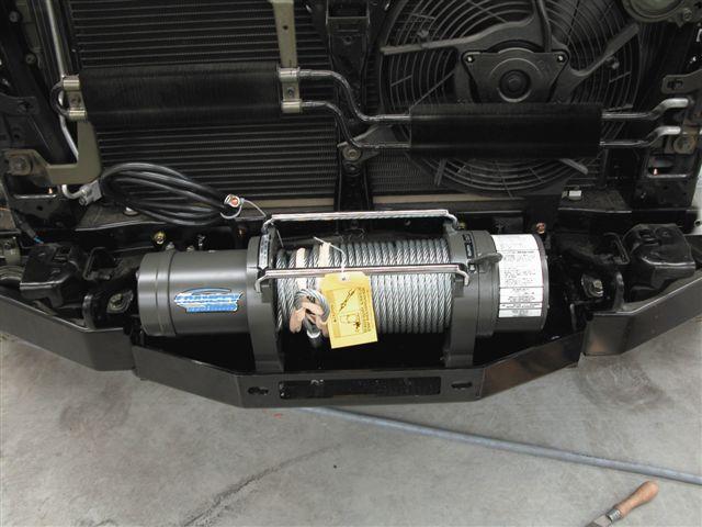 SUPPORT DE TREUIL VOLKSWAGEN AMAROK 2010/2016 (SAUF HIGHLINE)