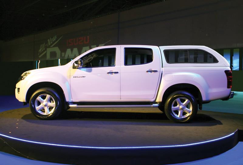 HARD TOP FB ISUZU D-MAX 2012/2016 SPACE CAB AVEC VITRES LATERALES COULISSANTES - NON PEINT