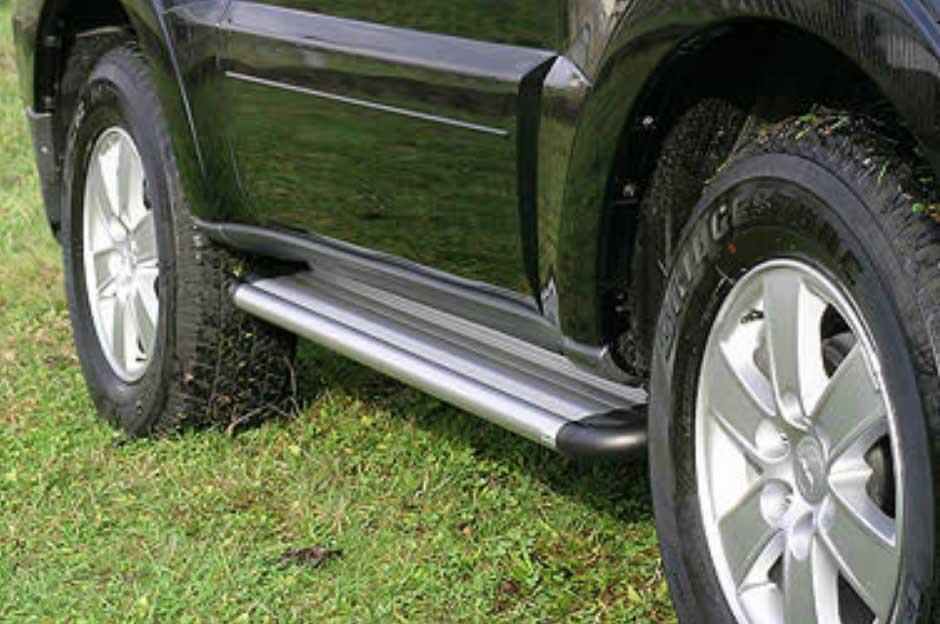 MARCHE PIEDS ALU S50 MISTUBISHI PAJERO 2007+ DID 3 PORTES