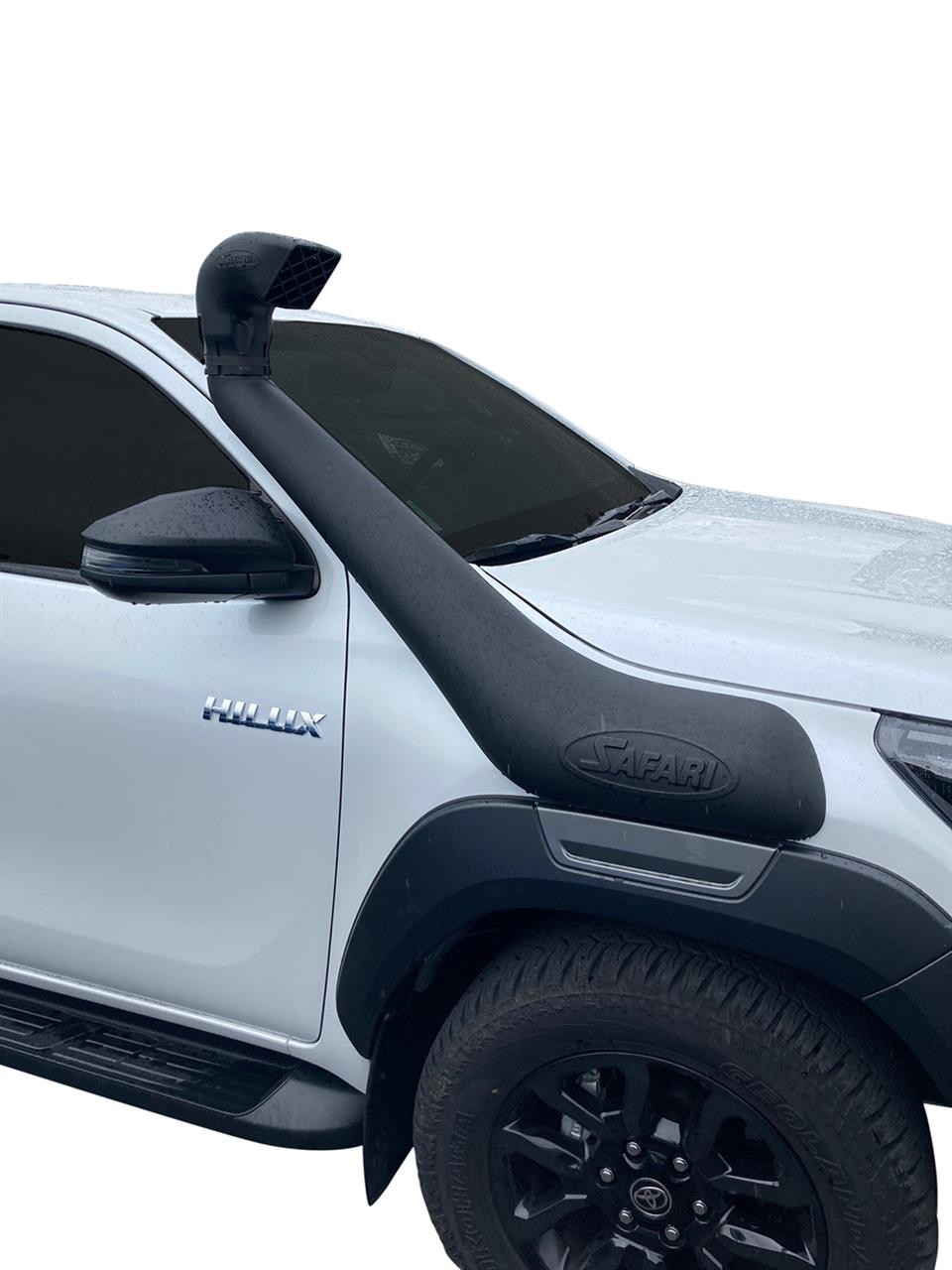 SAFARY SNORKEL TOYOTA HILUX 2016/2019 (2.8L/ av élarg. d'ailes)